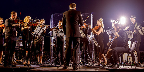 Indianapolis Symphony Orchestra: Back To The Paramount at Hilbert Circle Theatre